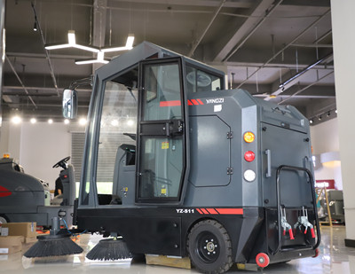 電動(dòng)掃地車(chē) 電動(dòng)掃地車(chē)